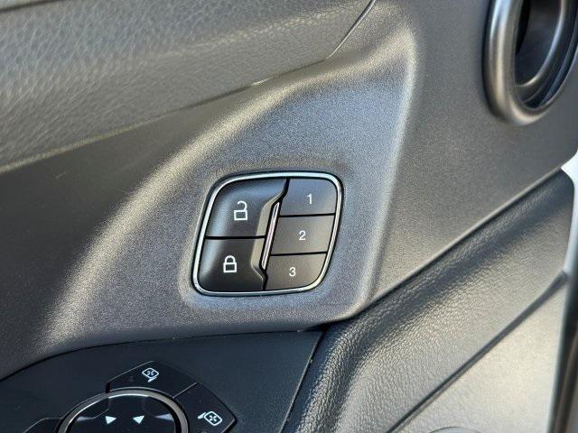 used 2024 Ford Expedition car, priced at $47,157