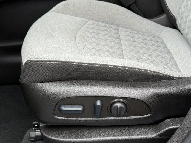 used 2022 Chevrolet Equinox car, priced at $22,074