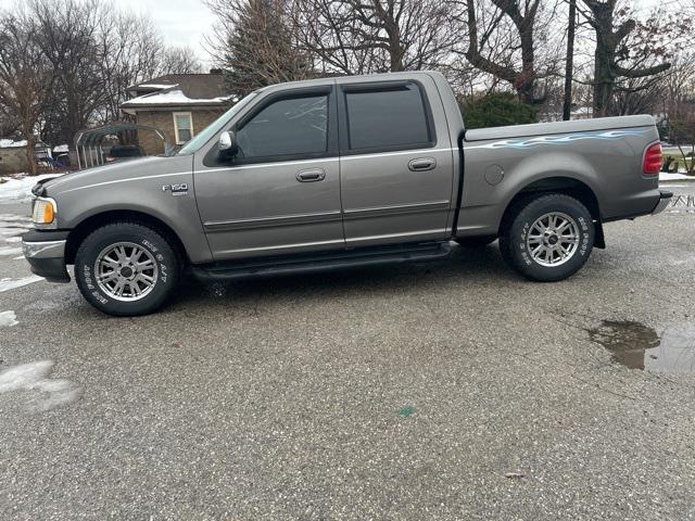 used 2002 Ford F-150 car, priced at $7,000