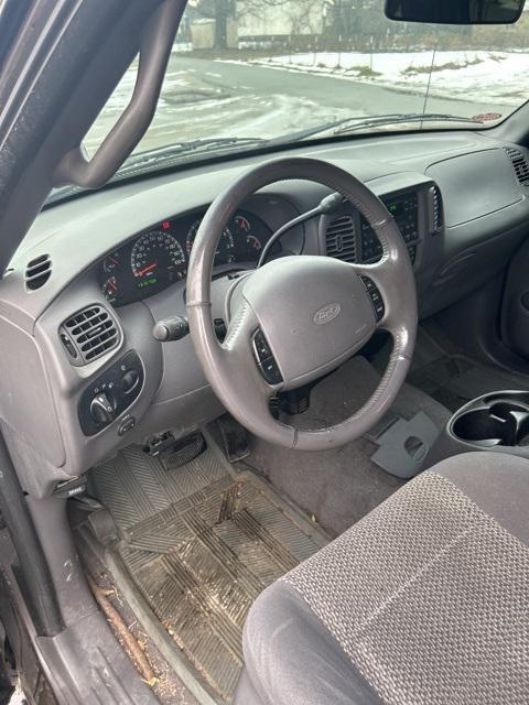 used 2002 Ford F-150 car, priced at $7,000