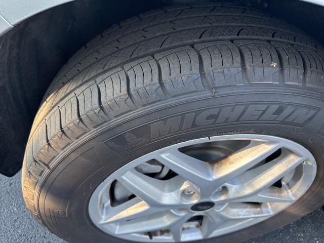 used 2024 Ford Edge car, priced at $26,984