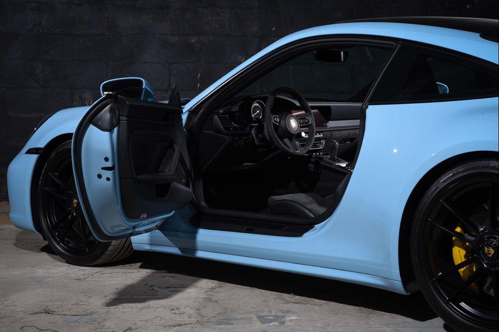used 2024 Porsche 911 car