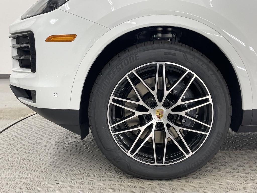 used 2024 Porsche Cayenne car, priced at $86,999