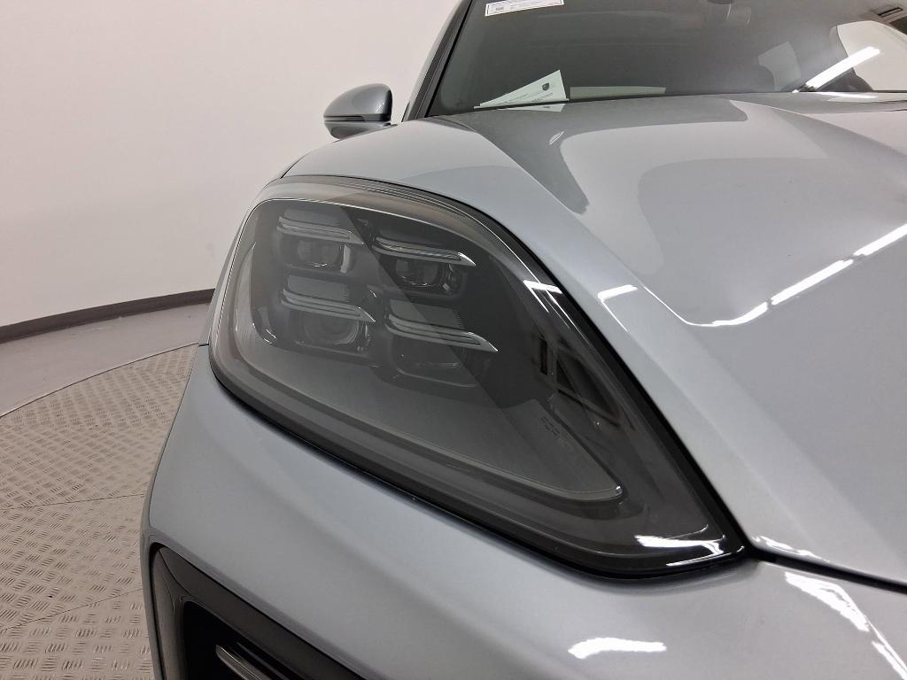 used 2025 Porsche Cayenne car, priced at $90,999