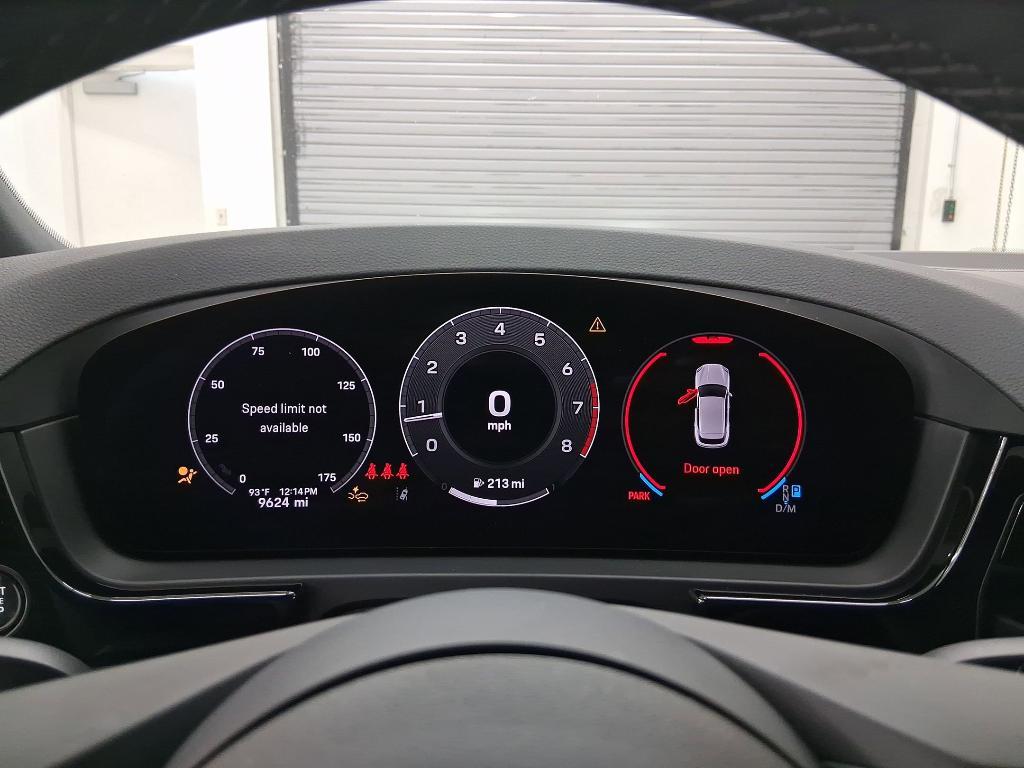 used 2025 Porsche Cayenne car, priced at $90,999