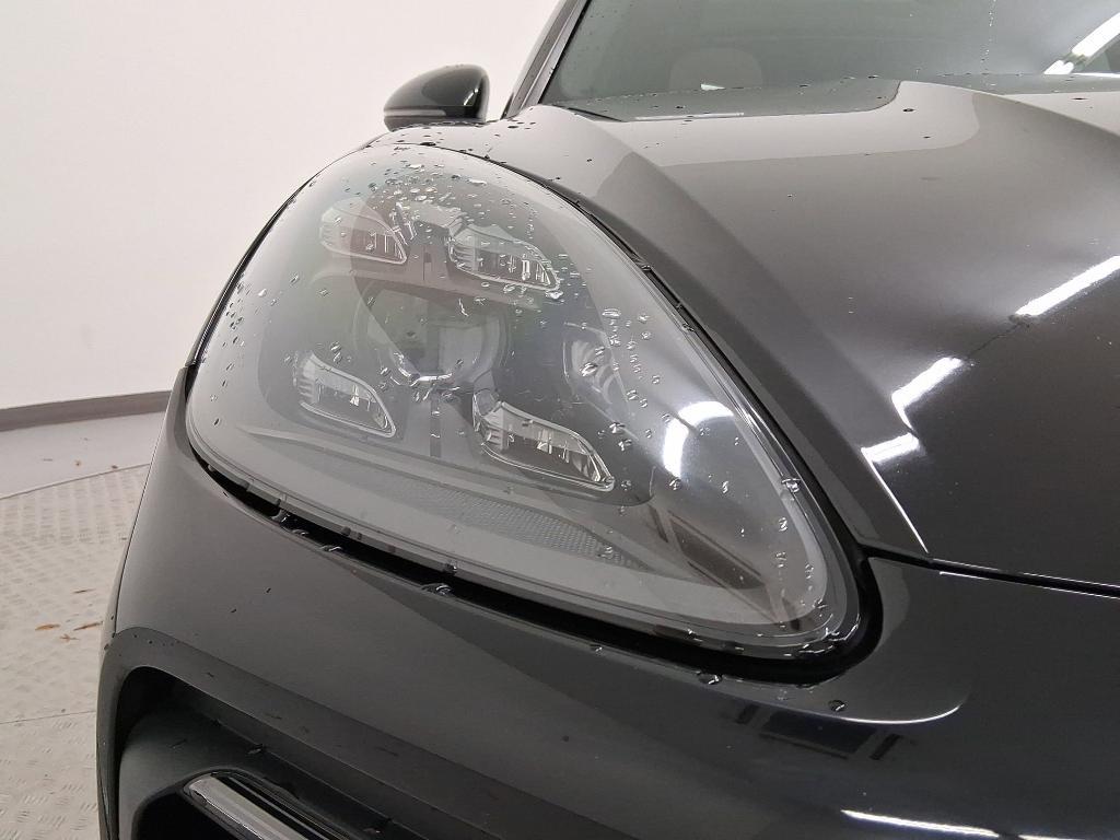 used 2019 Porsche Cayenne car, priced at $43,999