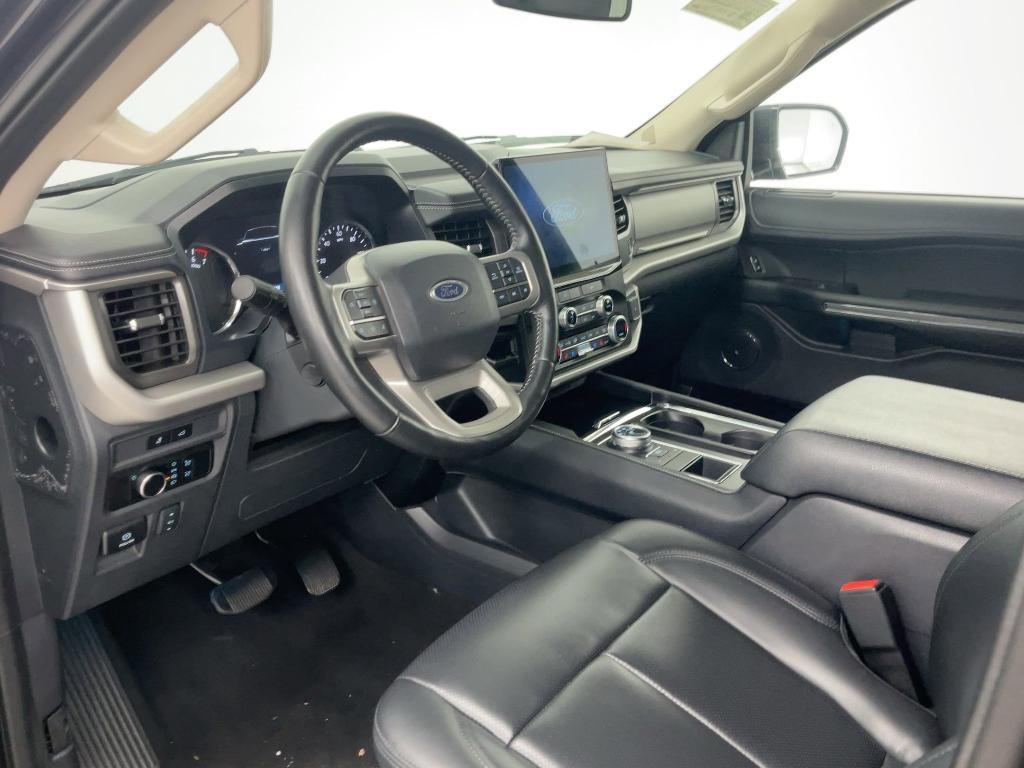 used 2024 Ford Expedition car, priced at $39,999