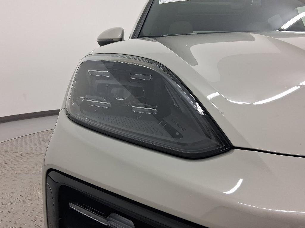 used 2024 Porsche Cayenne car, priced at $79,999