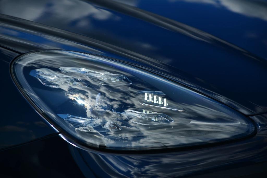 used 2022 Porsche Cayenne car, priced at $55,499