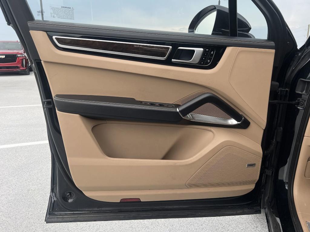 used 2020 Porsche Cayenne car, priced at $58,298