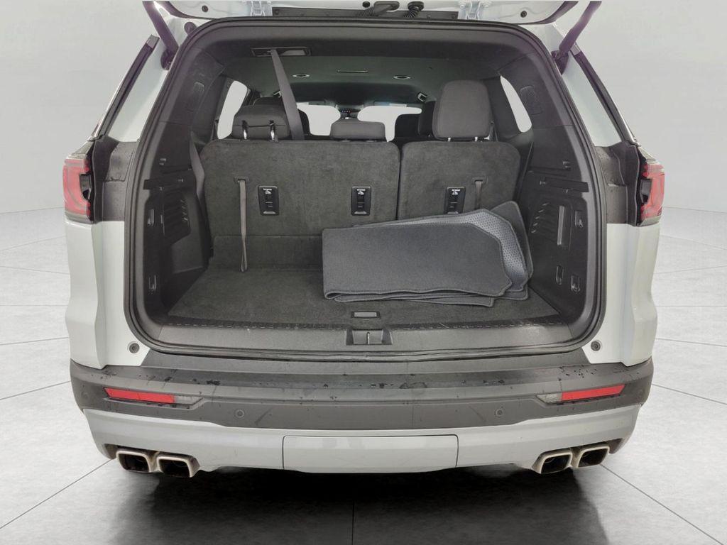 used 2025 GMC Acadia car, priced at $38,392