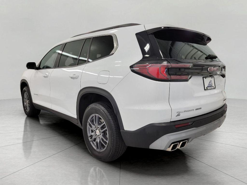used 2025 GMC Acadia car, priced at $38,392