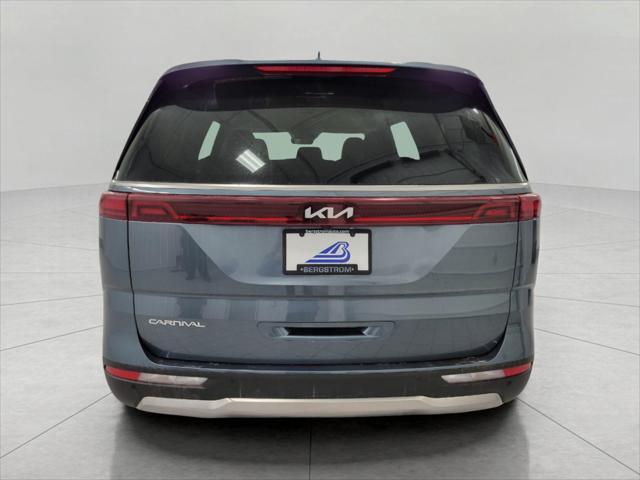 used 2023 Kia Carnival car, priced at $38,584