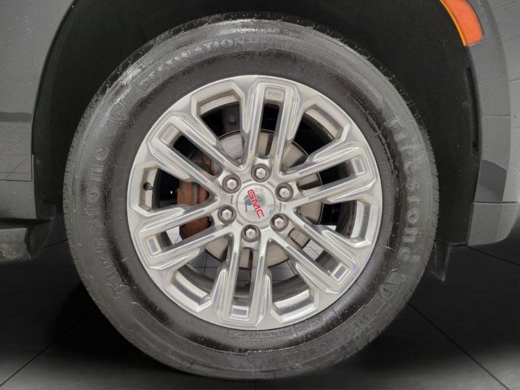 used 2021 GMC Yukon car, priced at $40,338