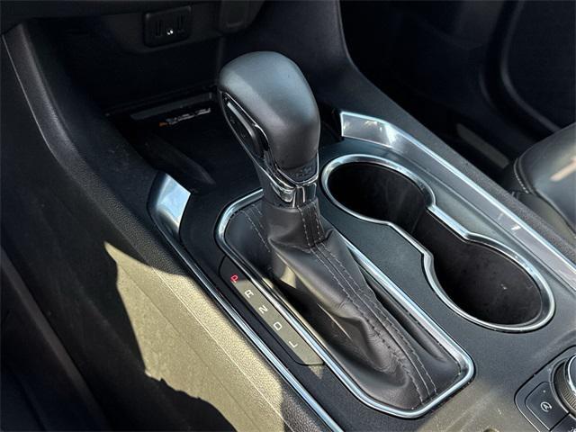 used 2023 Chevrolet Traverse car, priced at $27,897