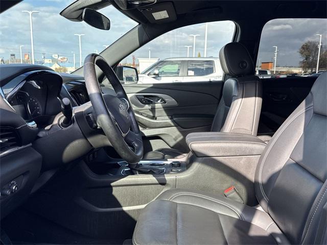 used 2023 Chevrolet Traverse car, priced at $27,897