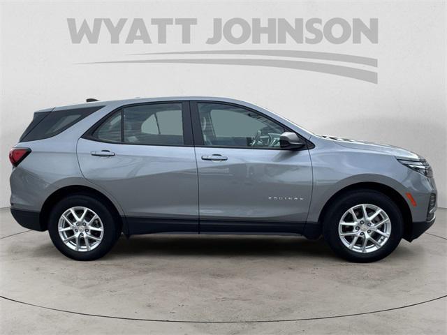 used 2024 Chevrolet Equinox car, priced at $21,354