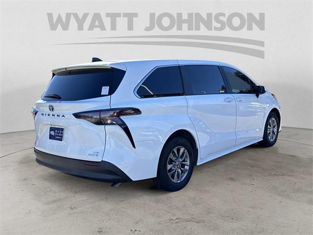 used 2023 Toyota Sienna car, priced at $30,337