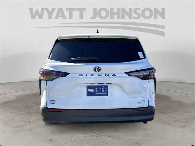 used 2023 Toyota Sienna car, priced at $30,337