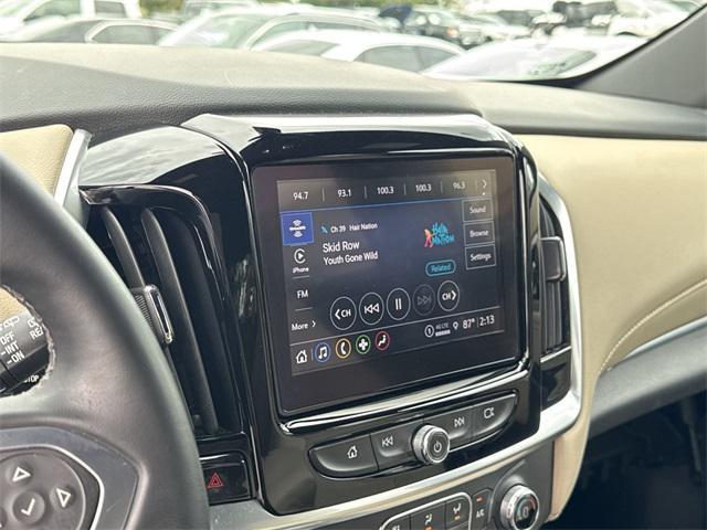 used 2023 Chevrolet Traverse car, priced at $29,146