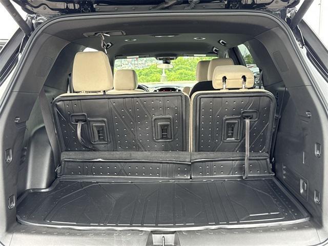 used 2023 Chevrolet Traverse car, priced at $29,146