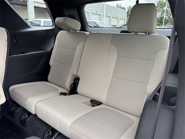 used 2023 Chevrolet Traverse car, priced at $29,146
