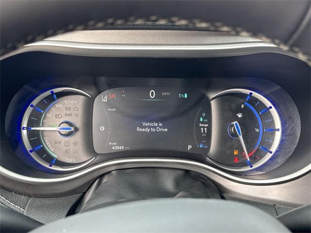 used 2024 Chrysler Pacifica Hybrid car, priced at $28,242