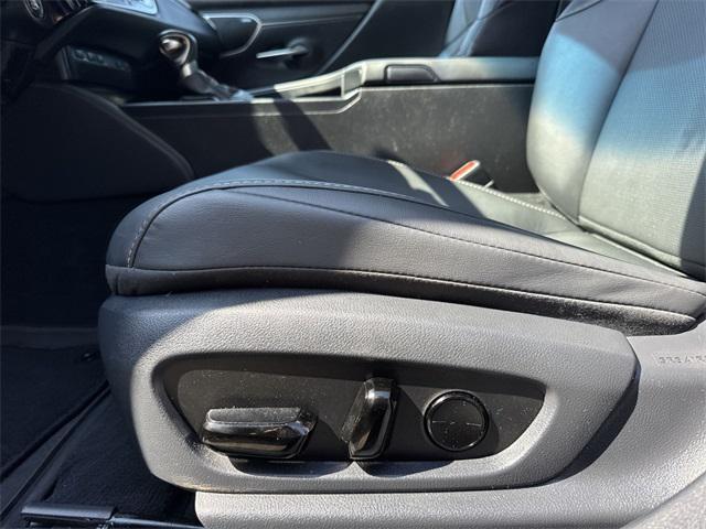 used 2024 Lexus ES 350 car, priced at $39,222