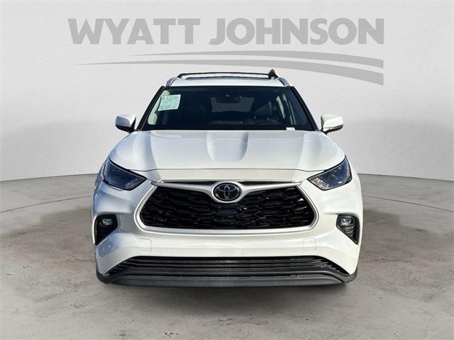 used 2023 Toyota Highlander car, priced at $31,755