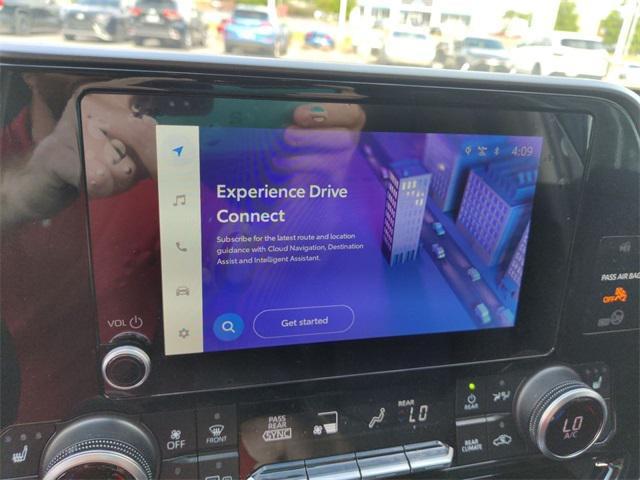 used 2023 Toyota Highlander car, priced at $39,897