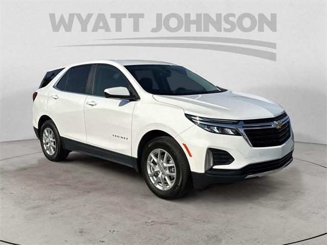 used 2022 Chevrolet Equinox car, priced at $19,206