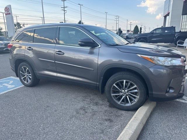 used 2019 Toyota Highlander car, priced at $28,997
