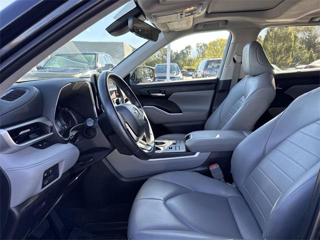 used 2023 Toyota Highlander car, priced at $34,722