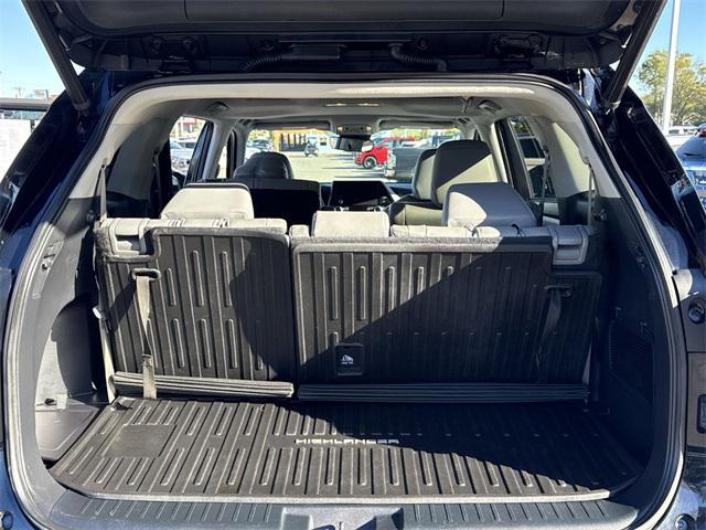 used 2023 Toyota Highlander car, priced at $34,722