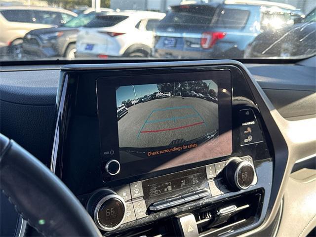 used 2023 Toyota Highlander car, priced at $34,722