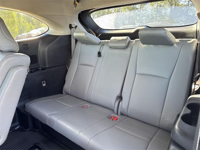 used 2023 Toyota Highlander car, priced at $34,722