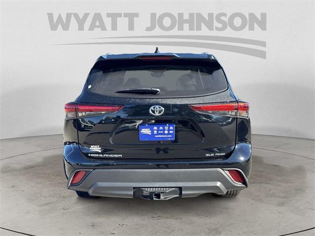 used 2023 Toyota Highlander car, priced at $34,722