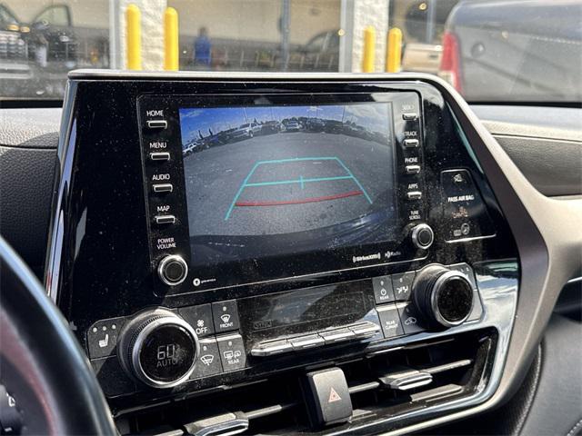 used 2022 Toyota Highlander car, priced at $32,525