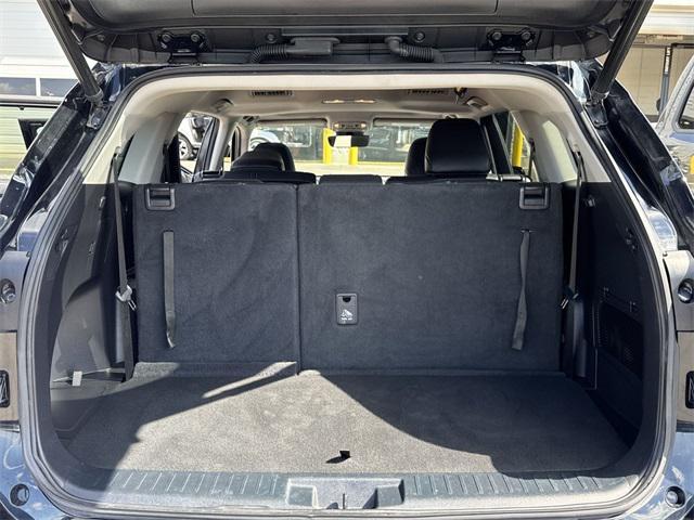 used 2022 Toyota Highlander car, priced at $32,525