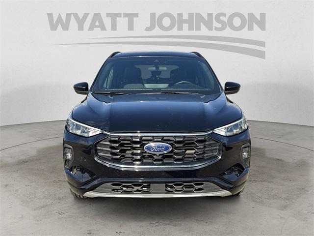 used 2023 Ford Escape car, priced at $25,193