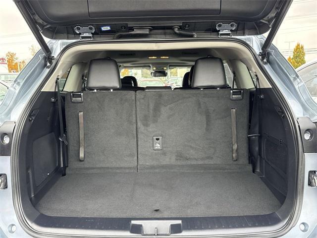 used 2021 Toyota Highlander car, priced at $27,743