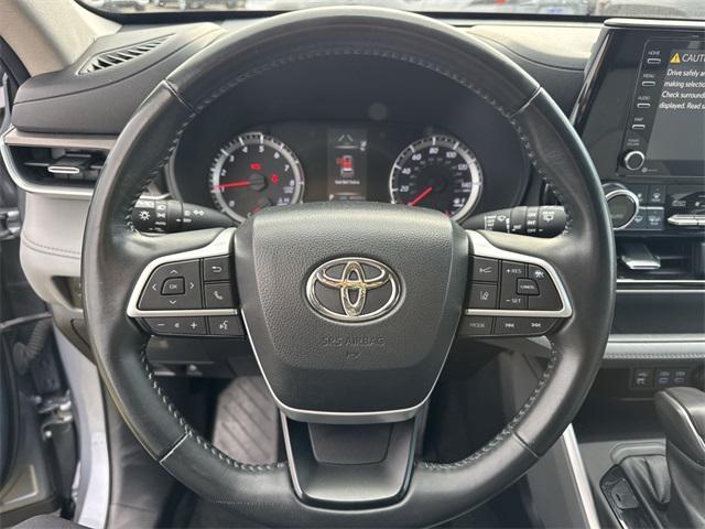 used 2022 Toyota Highlander car, priced at $28,990