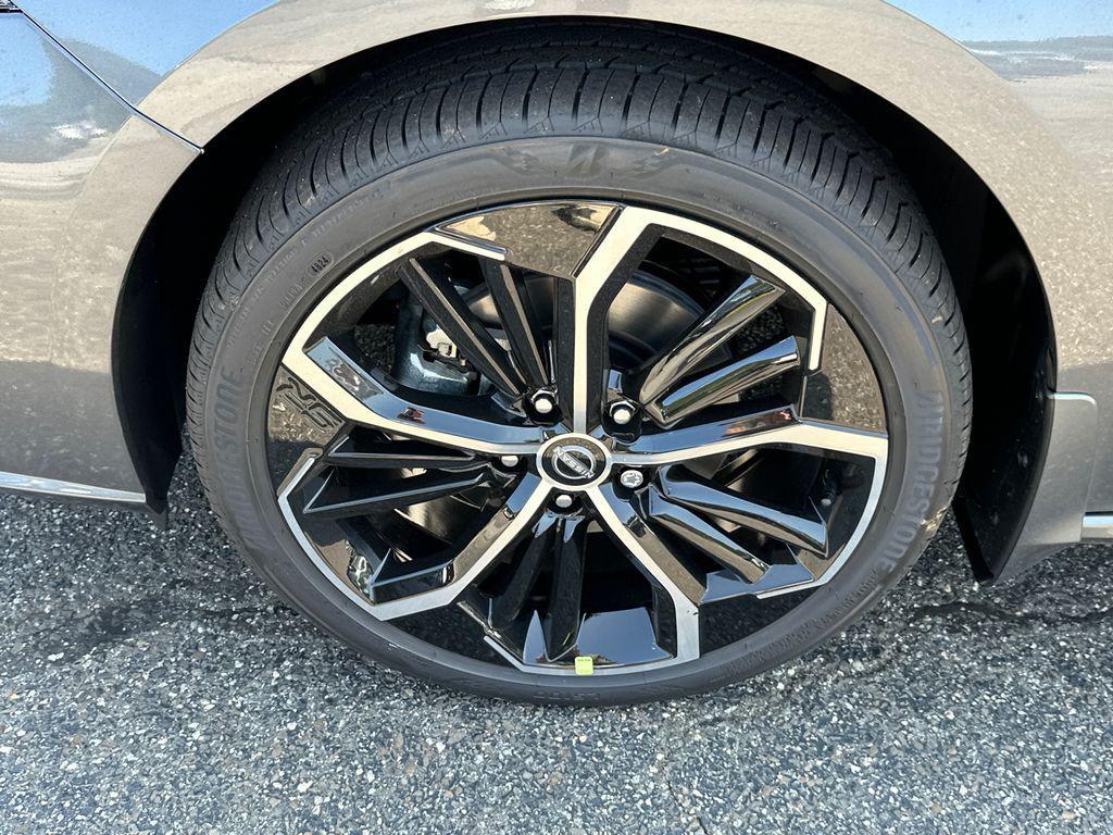 new 2025 Nissan Altima car, priced at $34,295