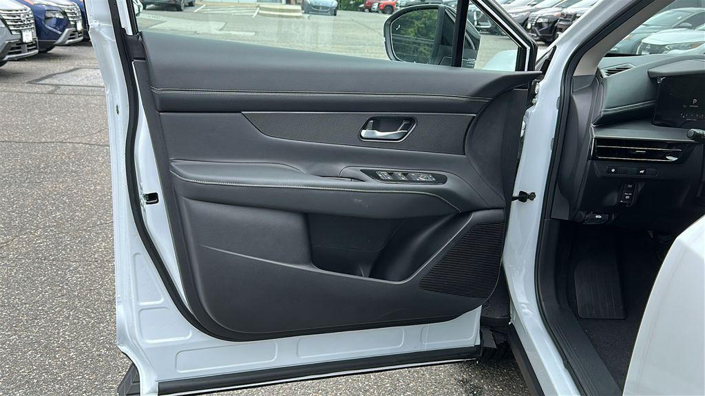 new 2025 Nissan Murano car, priced at $42,995