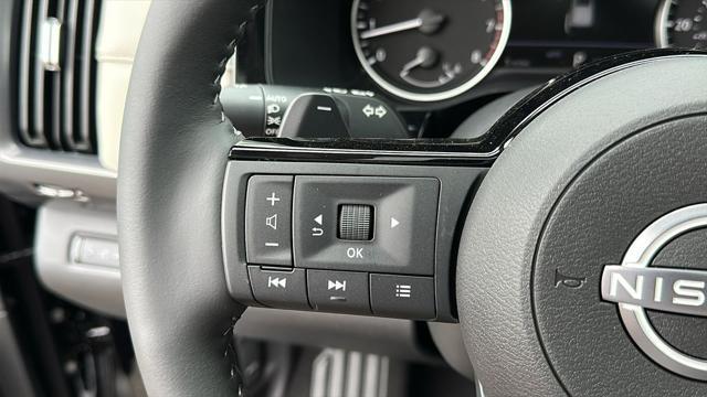 new 2025 Nissan Pathfinder car, priced at $48,925