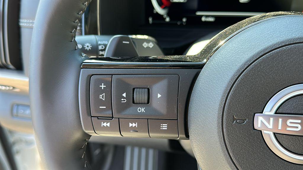 new 2025 Nissan Pathfinder car, priced at $52,795