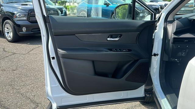 new 2025 Nissan Murano car, priced at $43,255