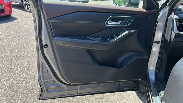 used 2022 Nissan Rogue car, priced at $29,999