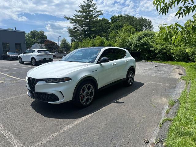 used 2024 Alfa Romeo Tonale car