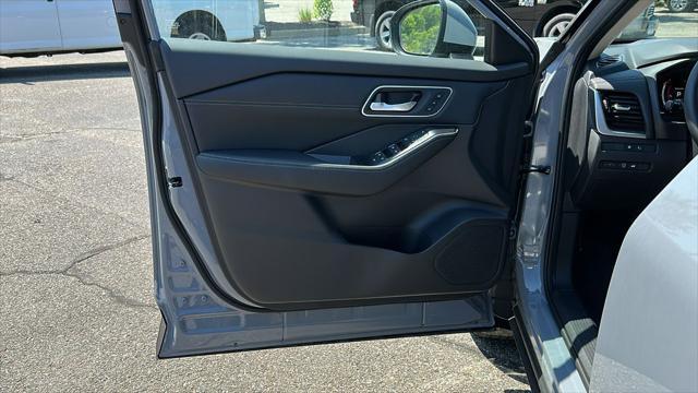 new 2025 Nissan Rogue car, priced at $43,325